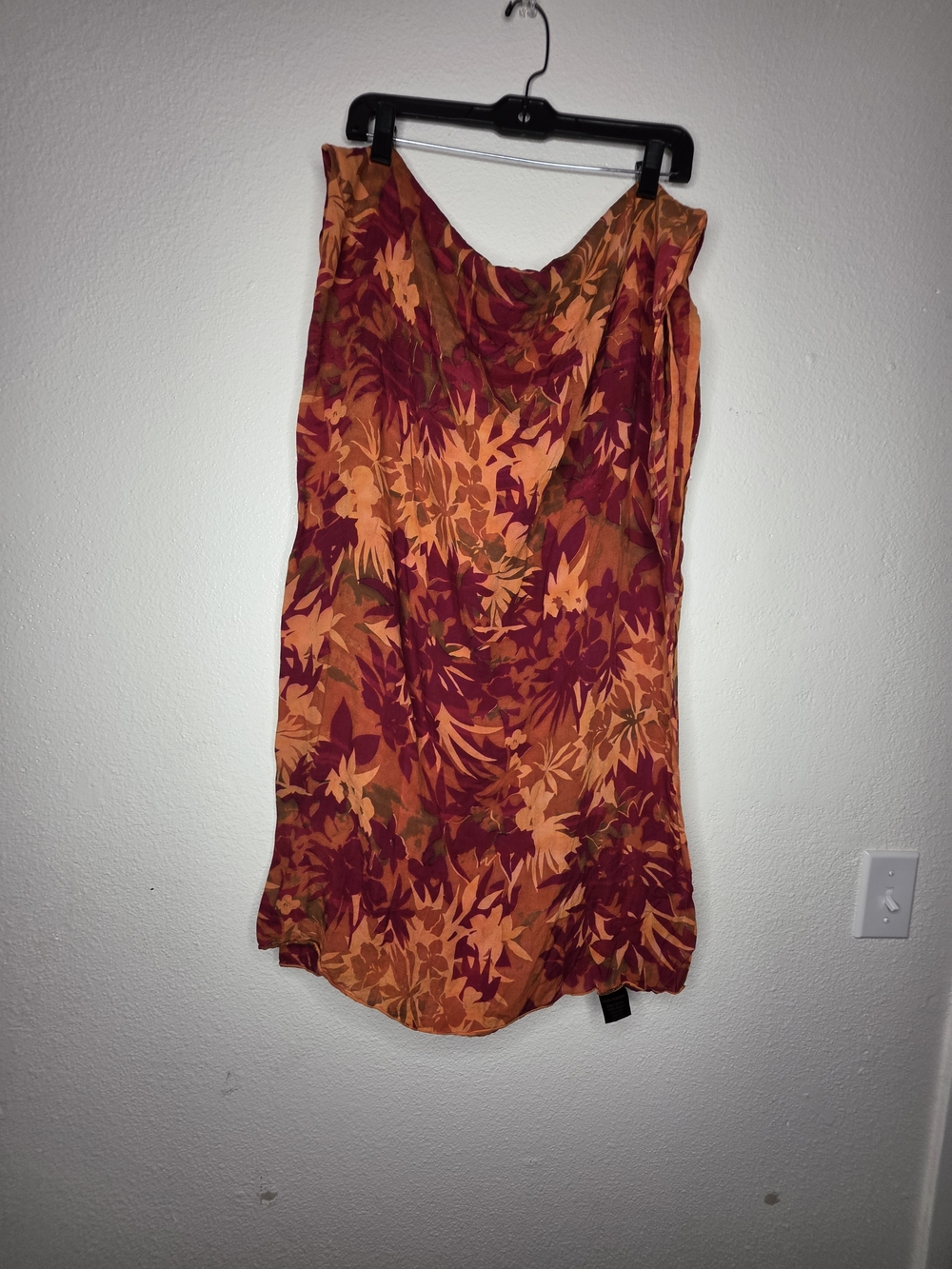 ​Casual Movements Women One Size Floral Rayon Wrap Sarong Cover Up Orange
